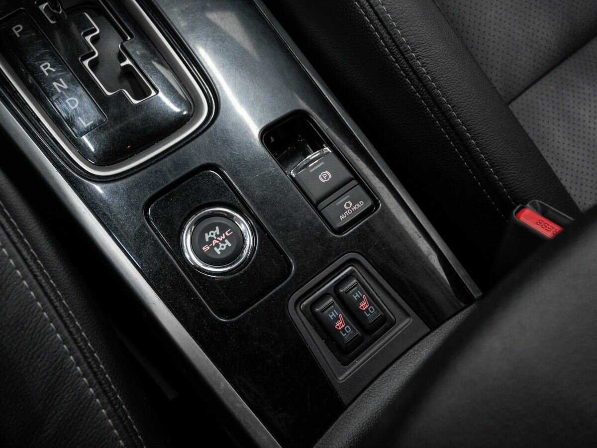 Купить Mitsubishi Outlander с пробегом. Фото: #19