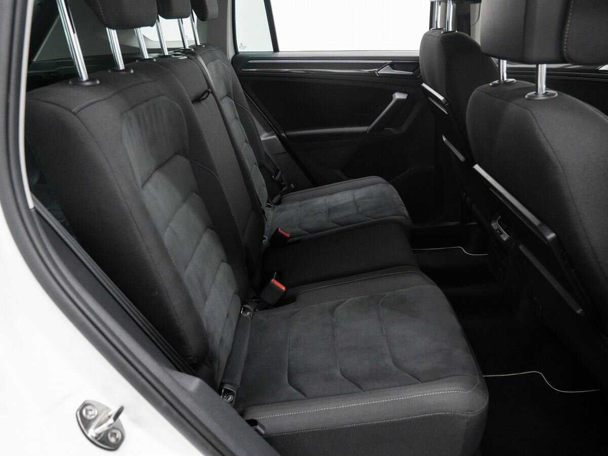Купить Volkswagen Tiguan с пробегом. Фото: #10