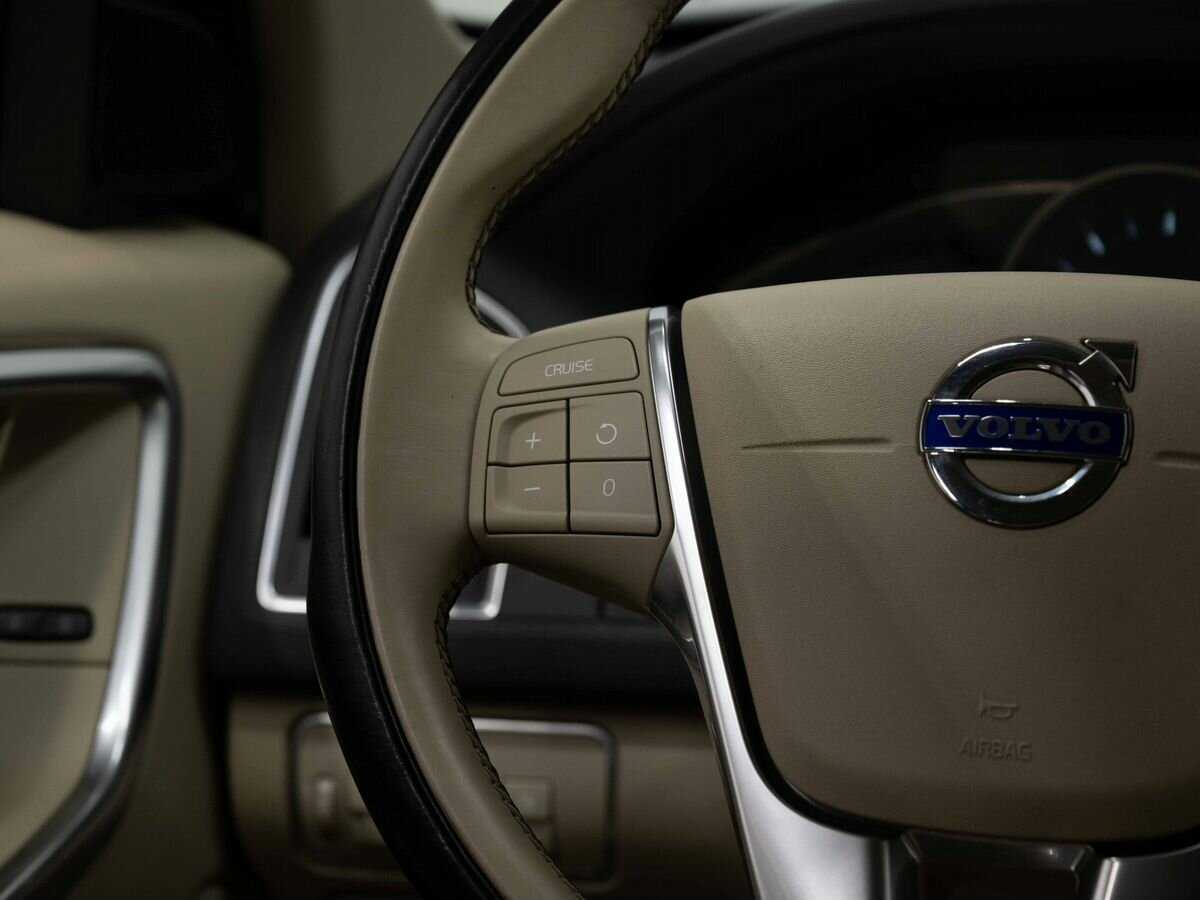 Купить Volvo XC60 с пробегом. Фото: #15