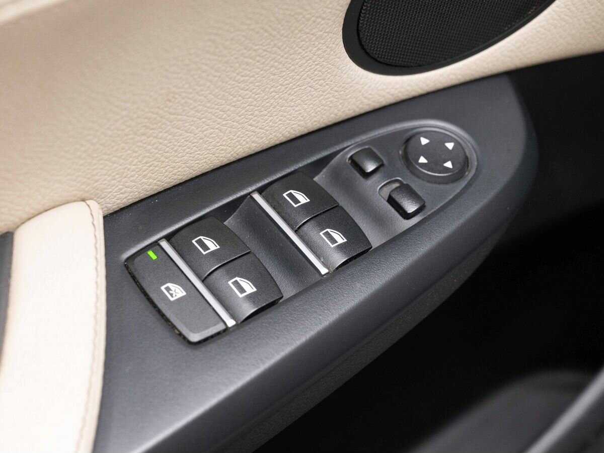 Купить BMW X3 с пробегом. Фото: #19