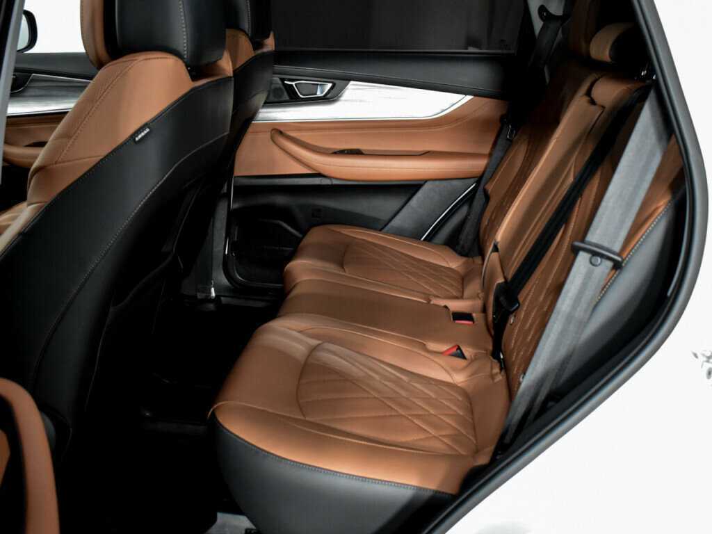 Купить Chery Tiggo 8 Pro Max с пробегом. Фото: #10