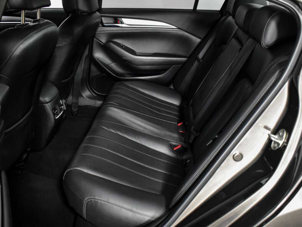 Купить Mazda 6 с пробегом. Фото: #10