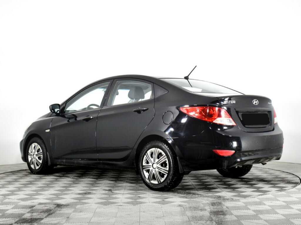 Купить Hyundai Solaris с пробегом. Фото: #4