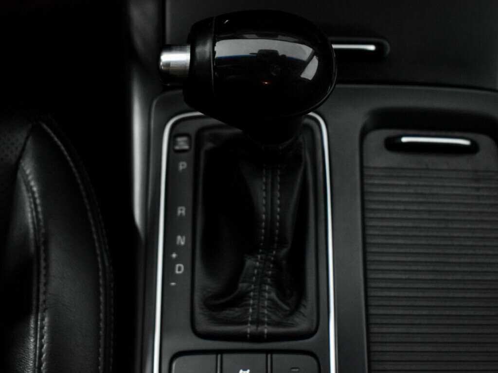 Купить Kia Sorento с пробегом. Фото: #8