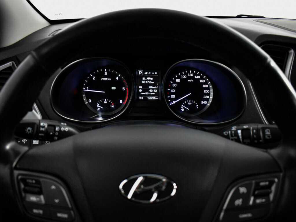 Купить Hyundai Santa Fe с пробегом. Фото: #14