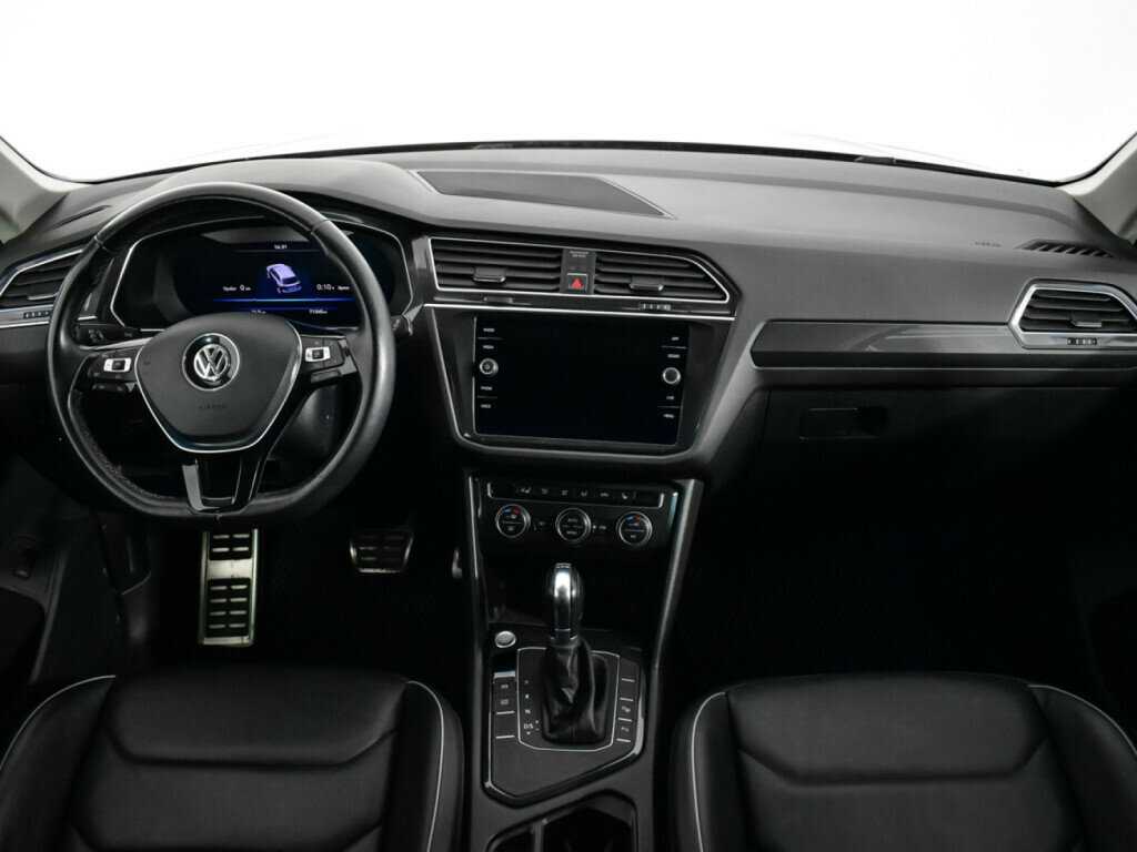 Купить Volkswagen Tiguan с пробегом. Фото: #11