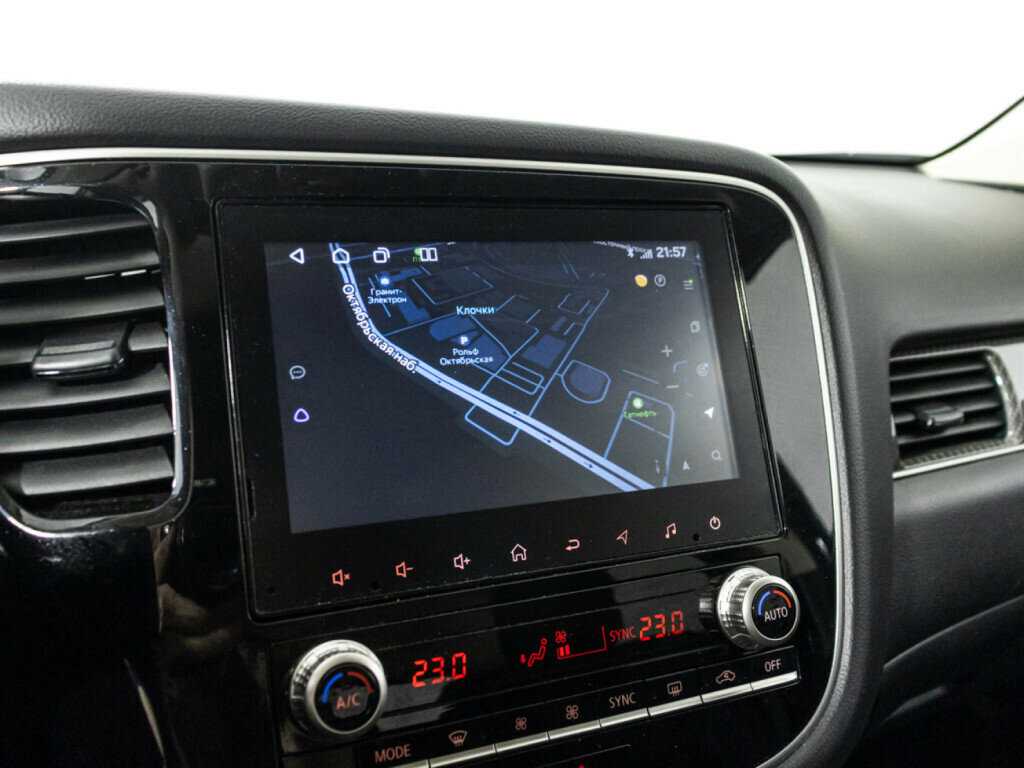 Купить Mitsubishi Outlander с пробегом. Фото: #15