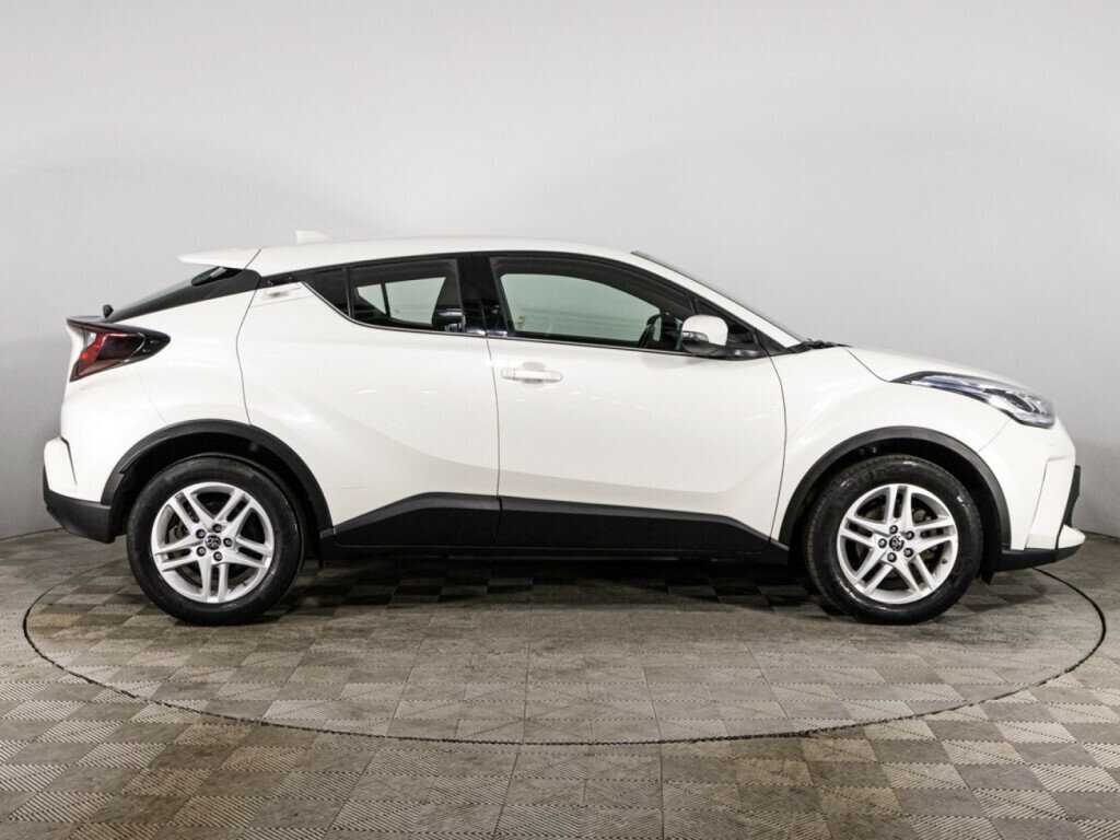 Купить Toyota C-HR с пробегом. Фото: #3