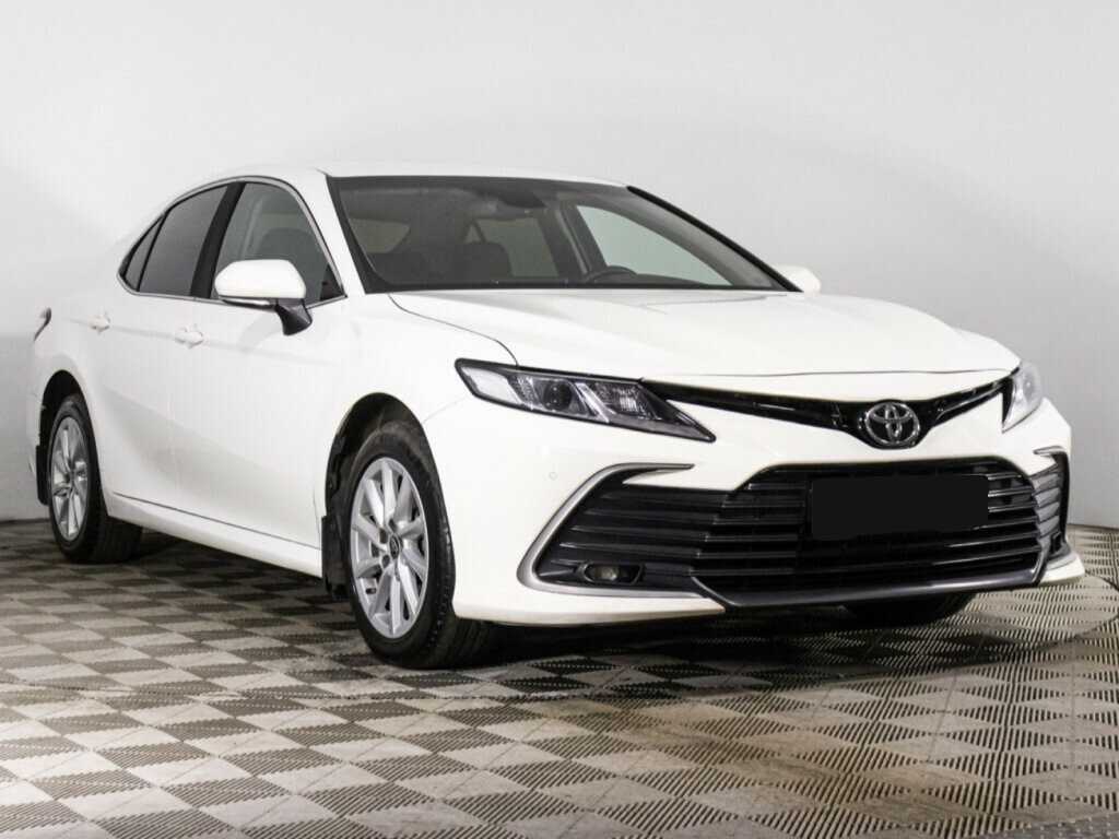 Купить Toyota Camry с пробегом. Фото: #2