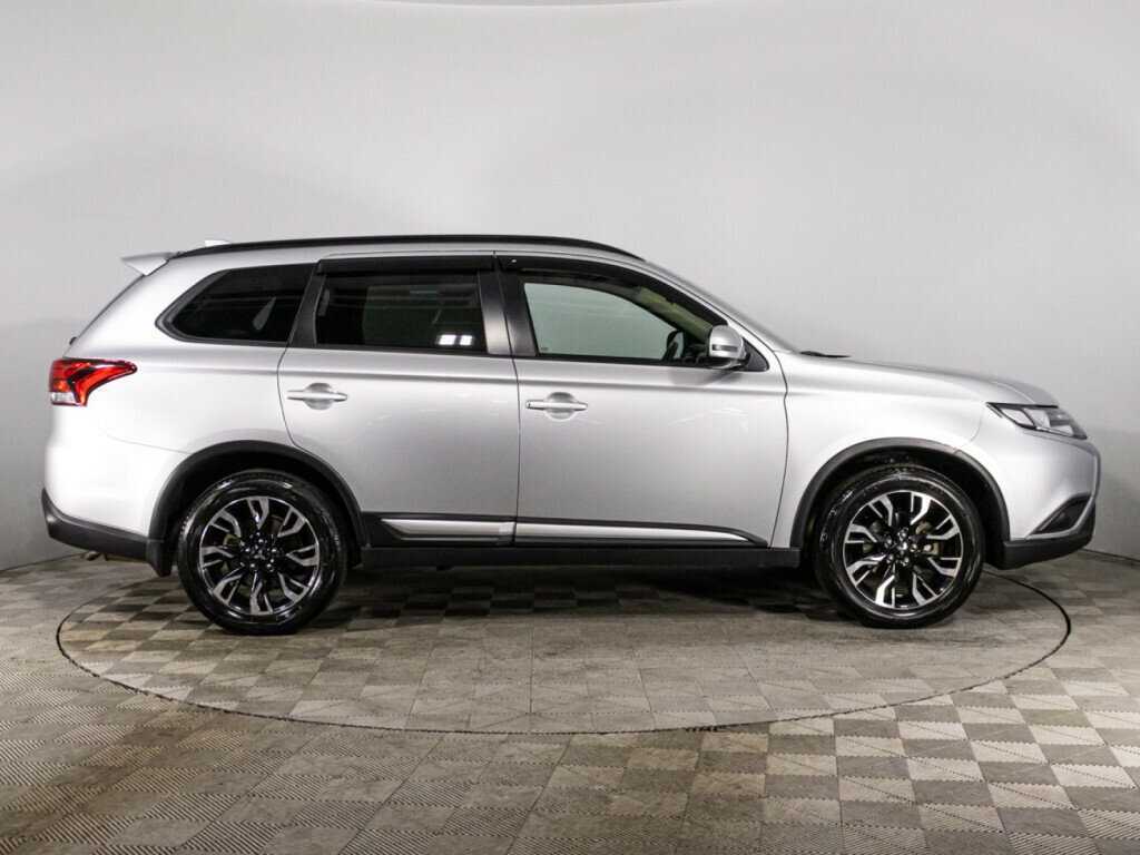 Купить Mitsubishi Outlander с пробегом. Фото: #3