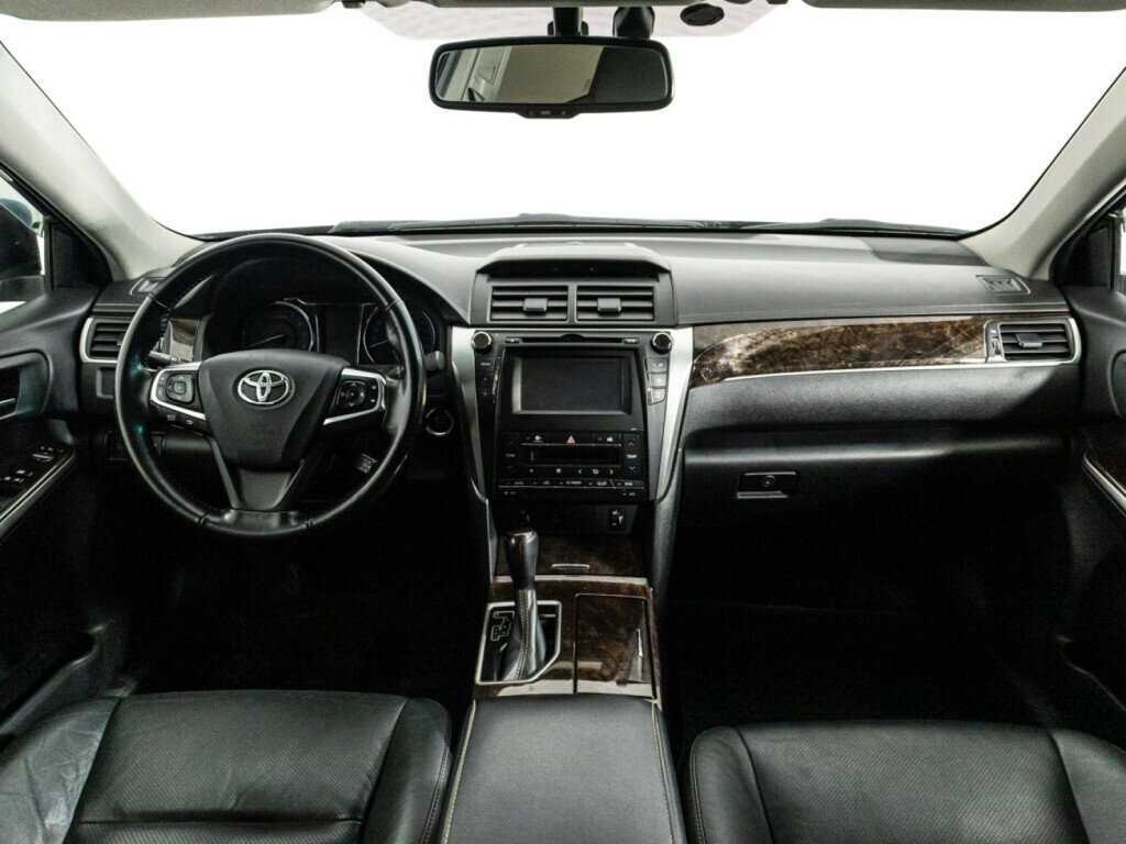 Купить Toyota Camry с пробегом. Фото: #12