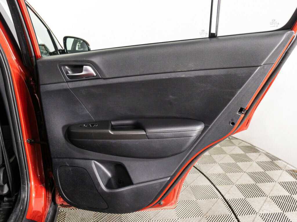 Купить Kia Sportage с пробегом. Фото: #19