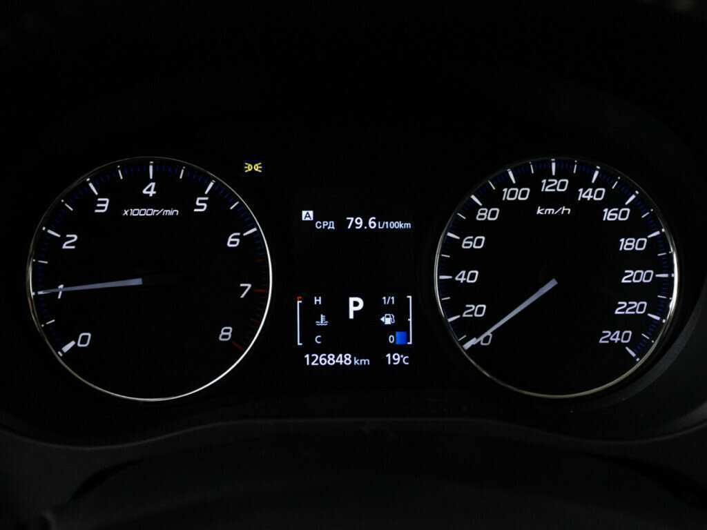 Купить Mitsubishi Outlander с пробегом. Фото: #11