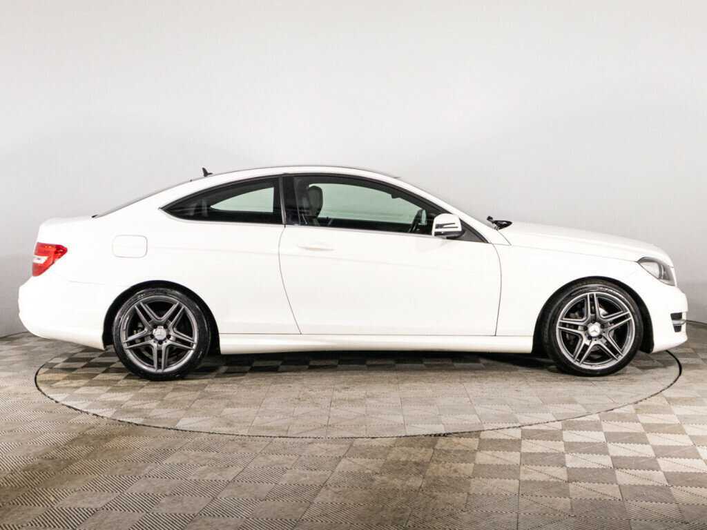 Купить Mercedes-Benz C-Класс с пробегом. Фото: #3