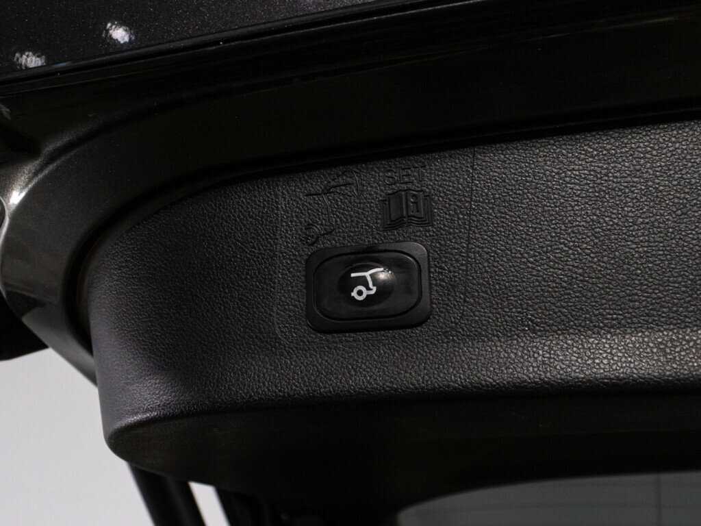 Купить Ford Kuga с пробегом. Фото: #15