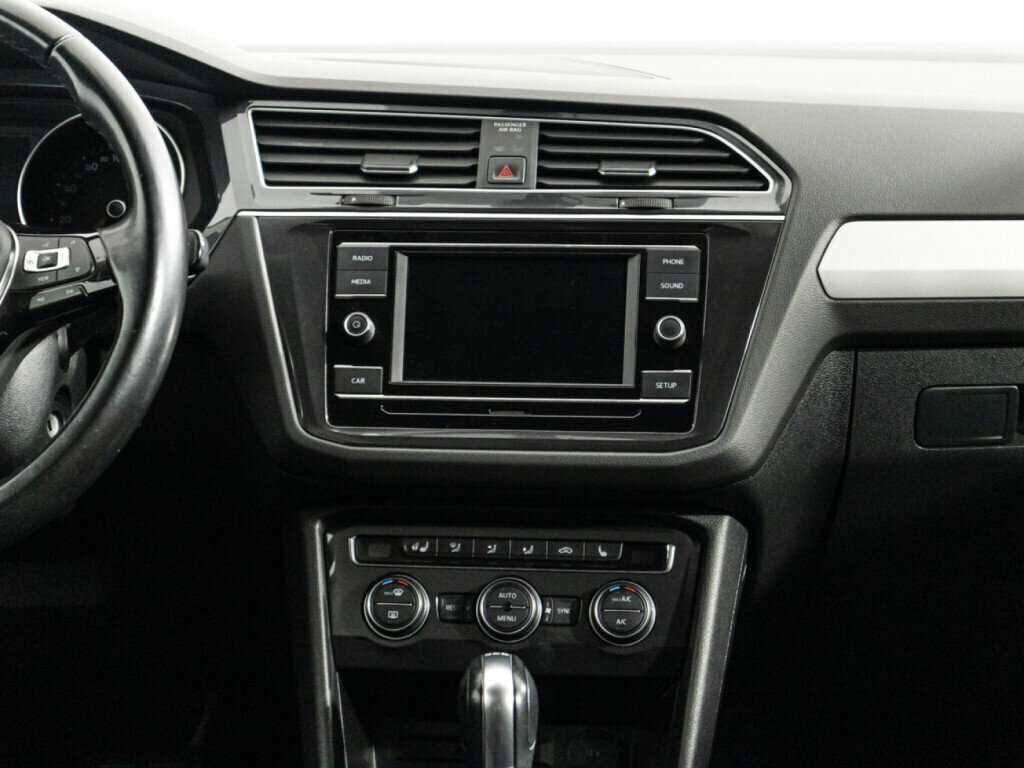 Купить Volkswagen Tiguan с пробегом. Фото: #13