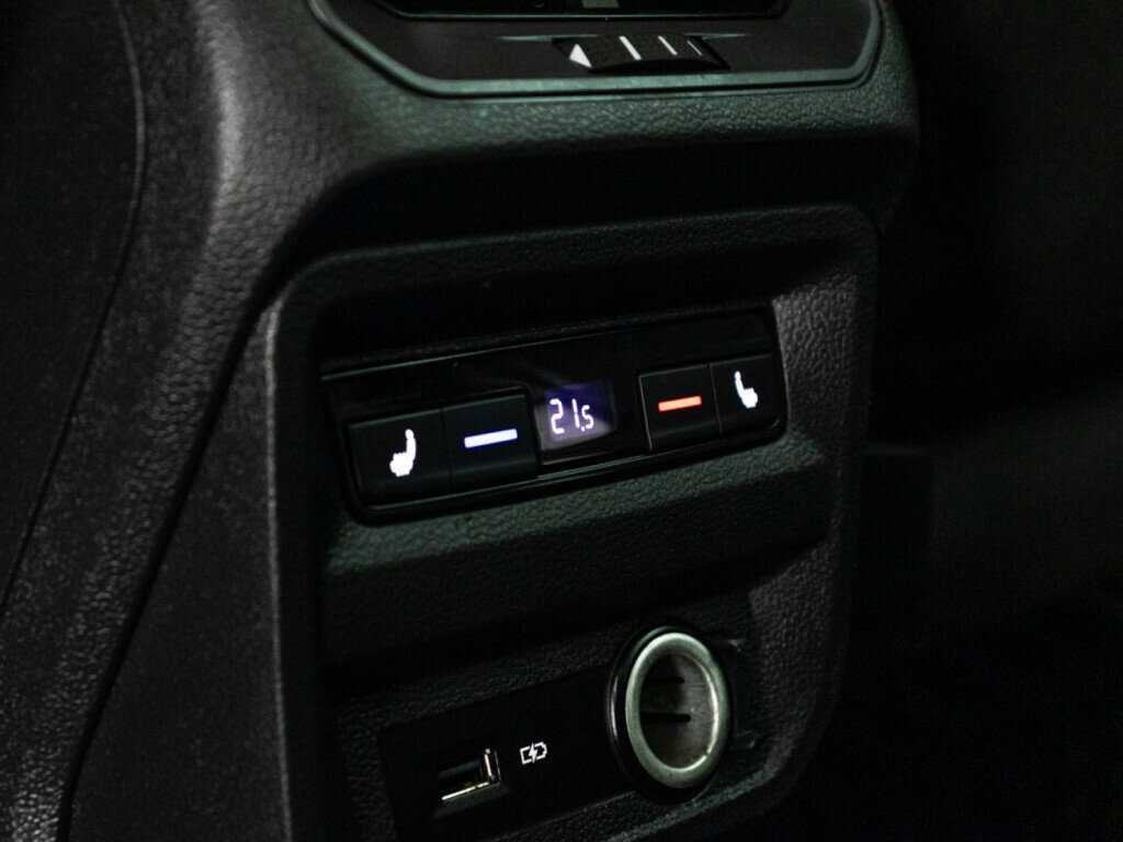 Купить Volkswagen Tiguan с пробегом. Фото: #18