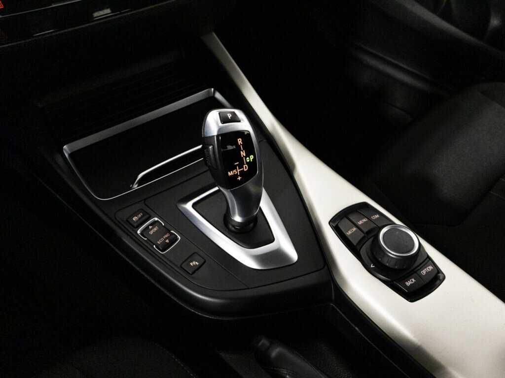 Купить BMW 1 серии с пробегом. Фото: #16