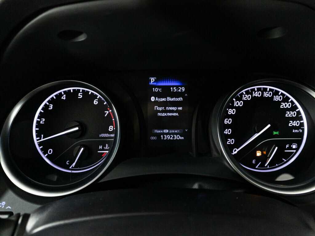 Купить Toyota Camry с пробегом. Фото: #11