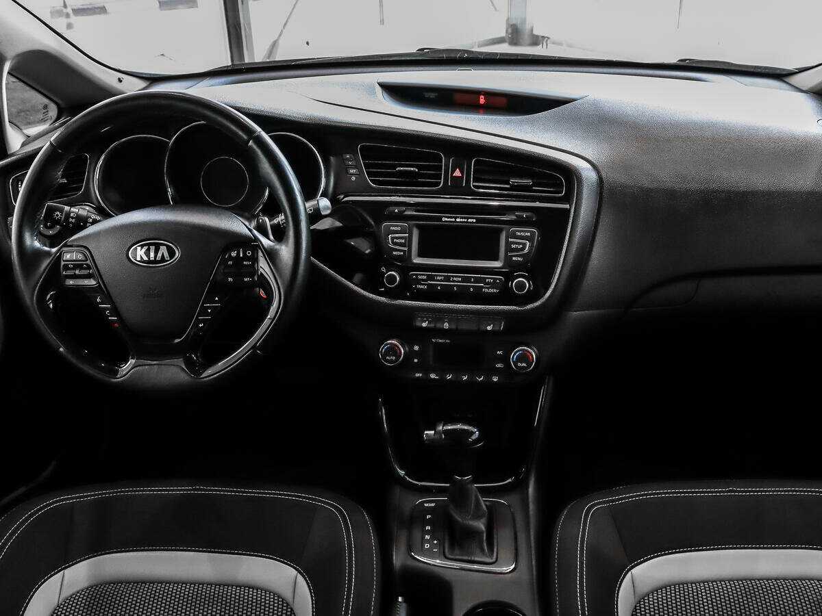 Купить Kia Ceed с пробегом. Фото: #11