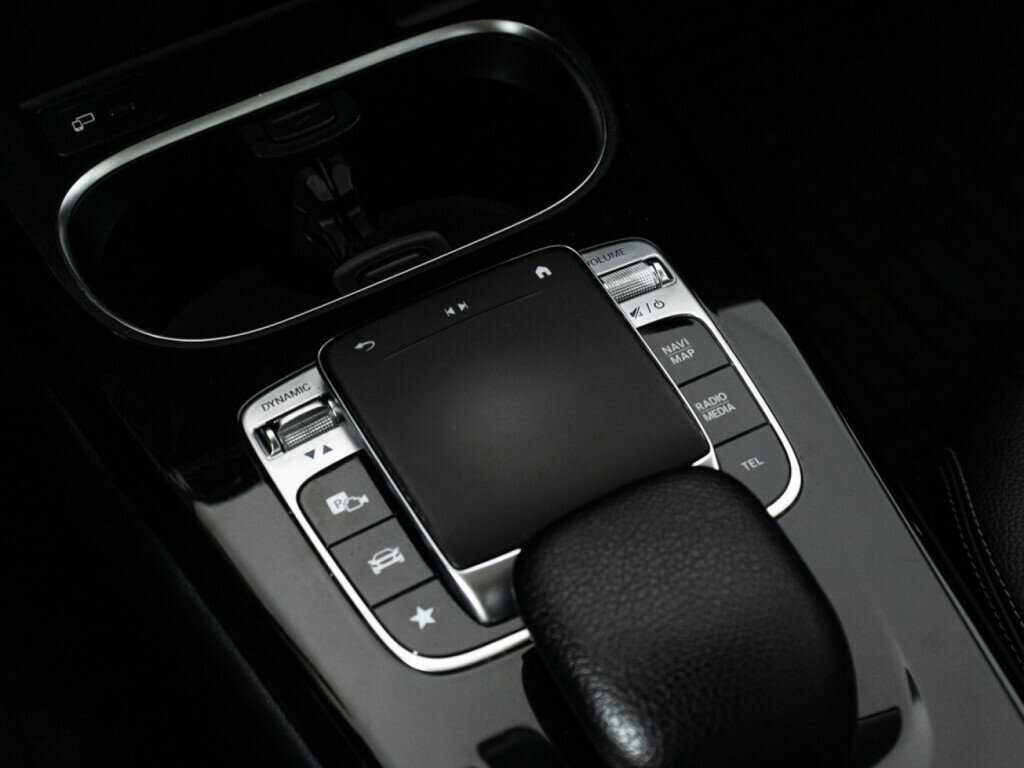 Купить Mercedes-Benz CLA с пробегом. Фото: #15