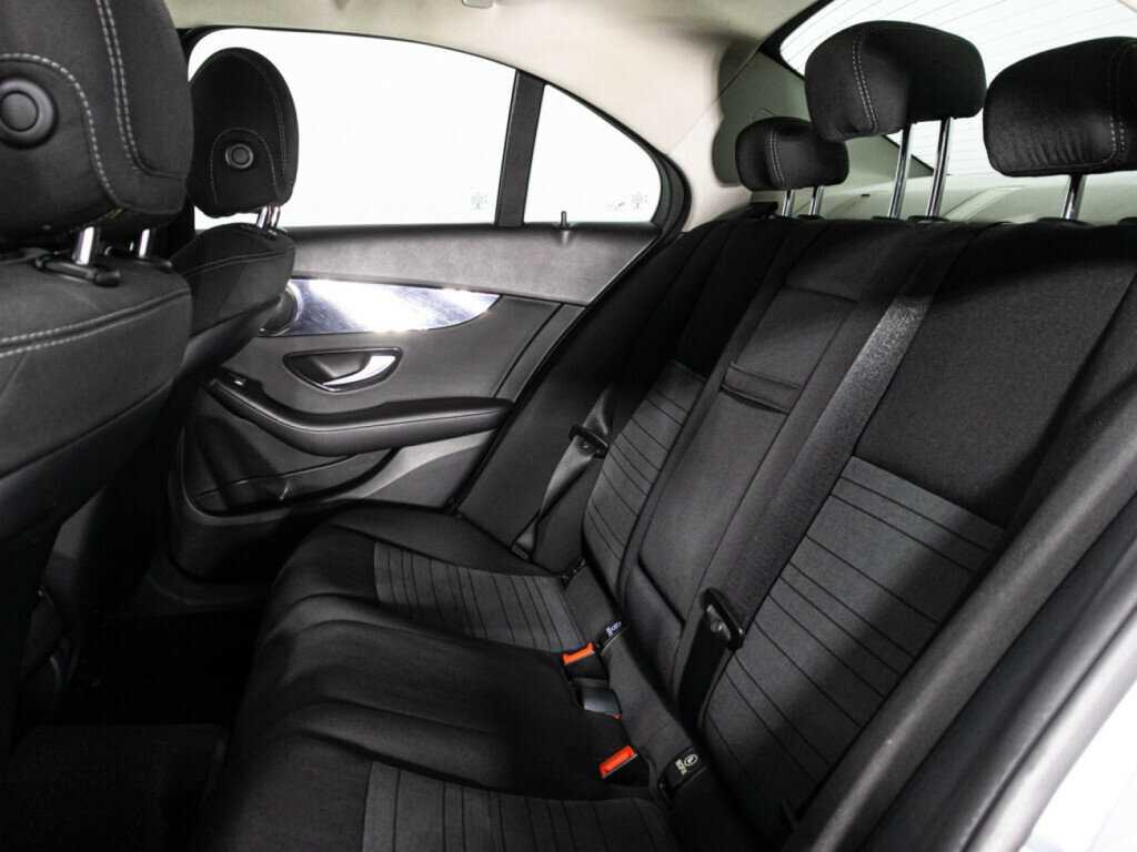 Купить Mercedes-Benz C-Класс с пробегом. Фото: #9