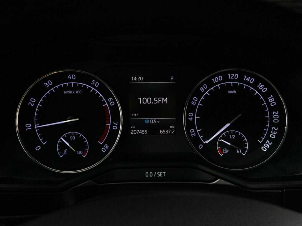 Купить Skoda Superb с пробегом. Фото: #11