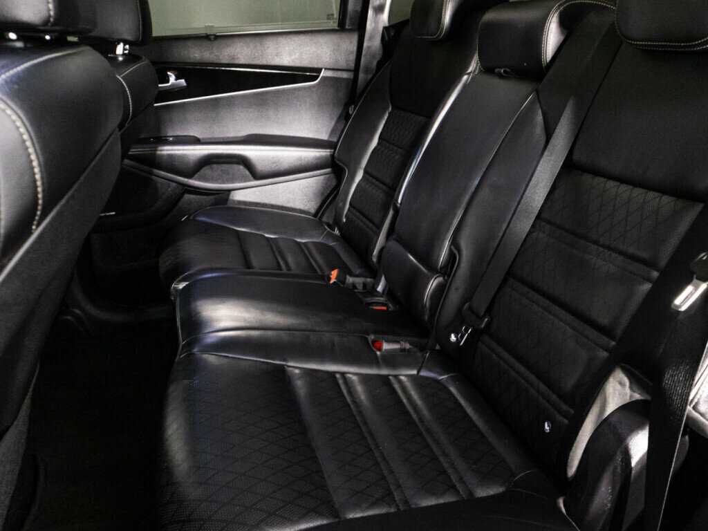 Купить Kia Sorento с пробегом. Фото: #9