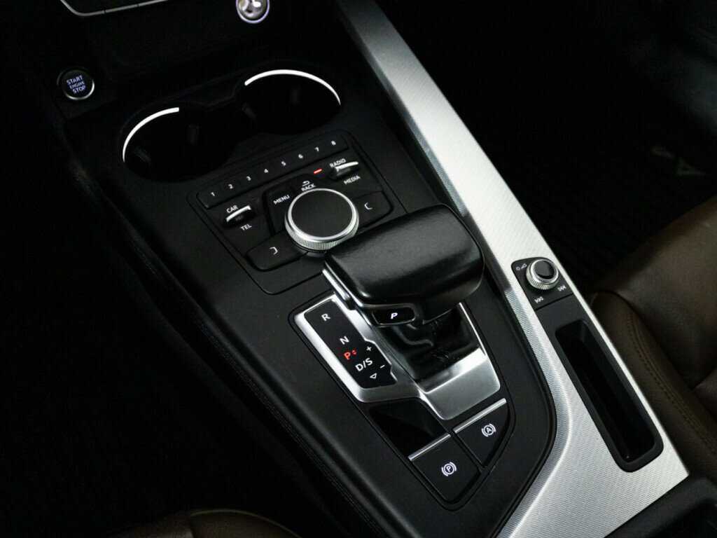 Купить Audi A4 с пробегом. Фото: #16