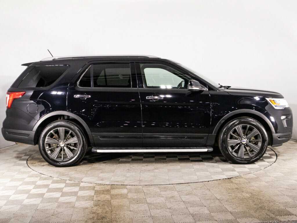 Купить Ford Explorer с пробегом. Фото: #3
