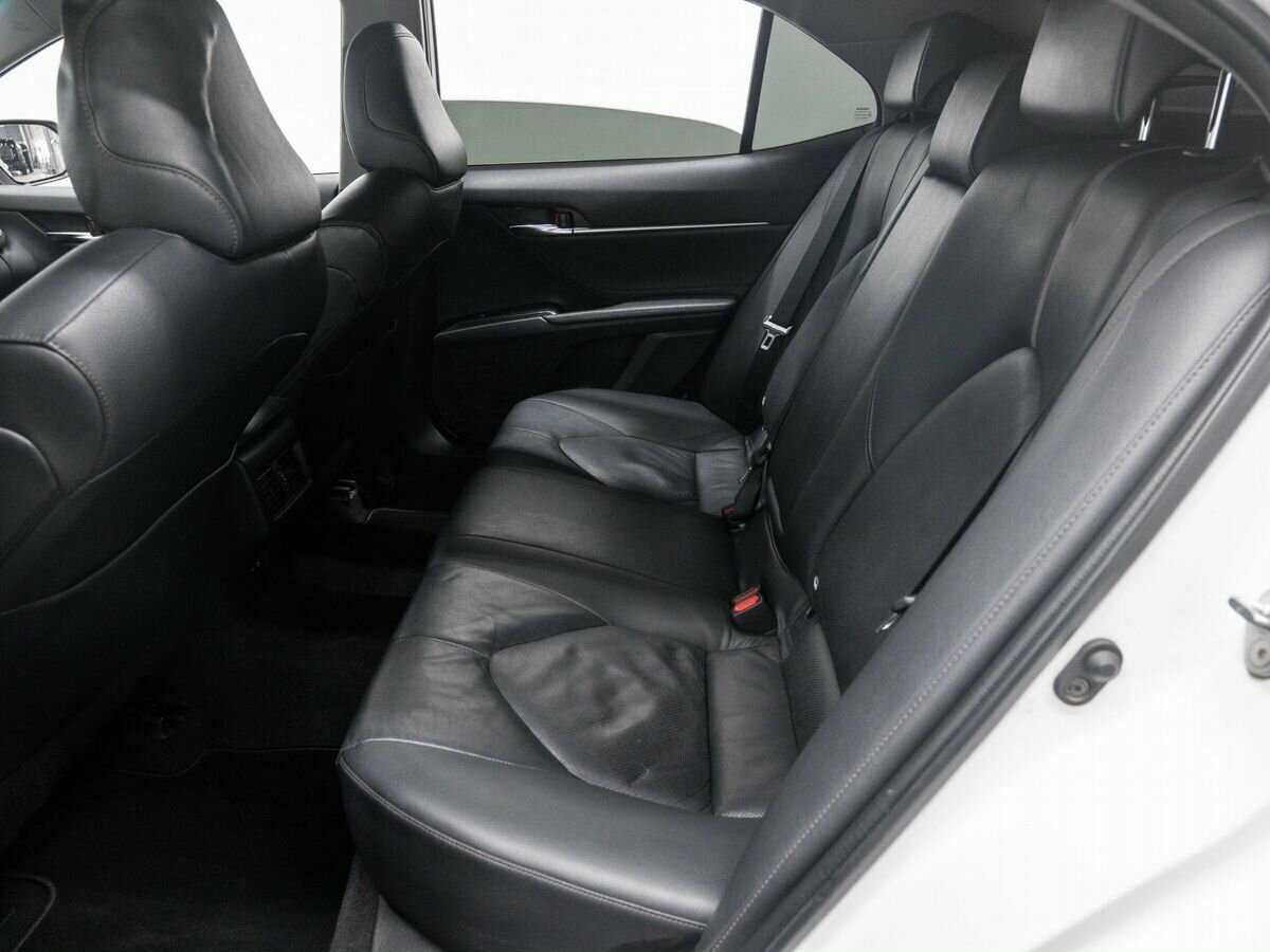 Купить Toyota Camry с пробегом. Фото: #12
