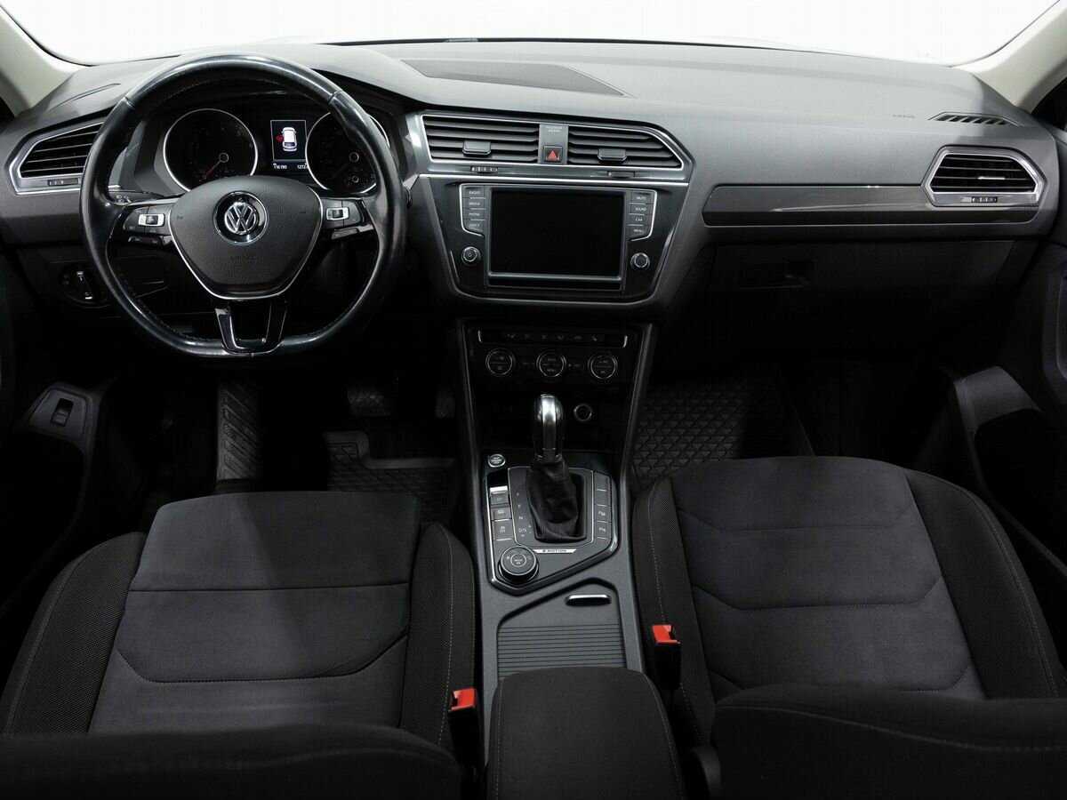 Купить Volkswagen Tiguan с пробегом. Фото: #14