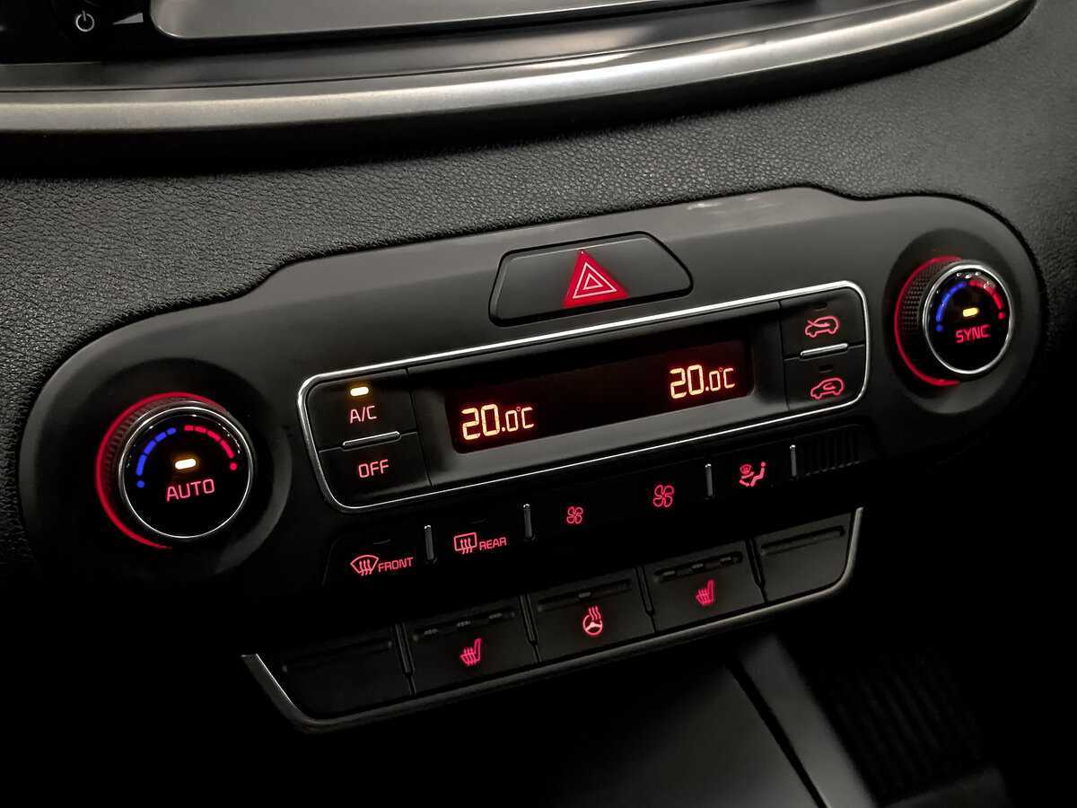 Купить Kia Sorento с пробегом. Фото: #20