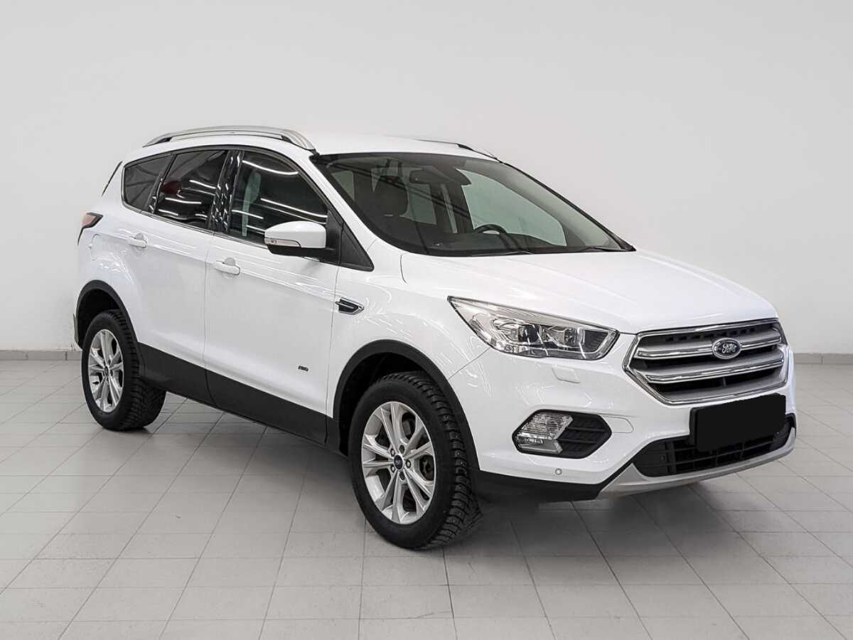 Купить Ford Kuga с пробегом. Фото: #2