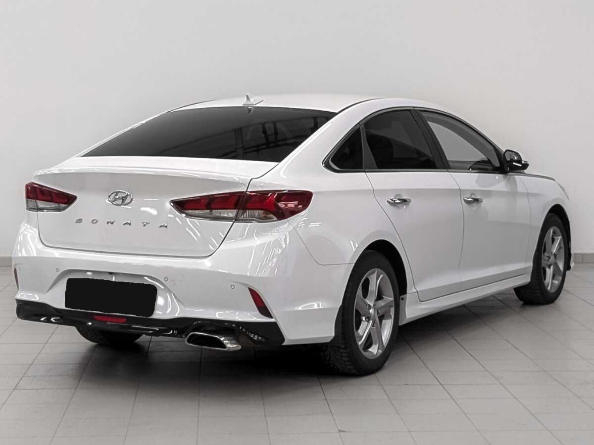 Купить Hyundai Sonata с пробегом. Фото: #4