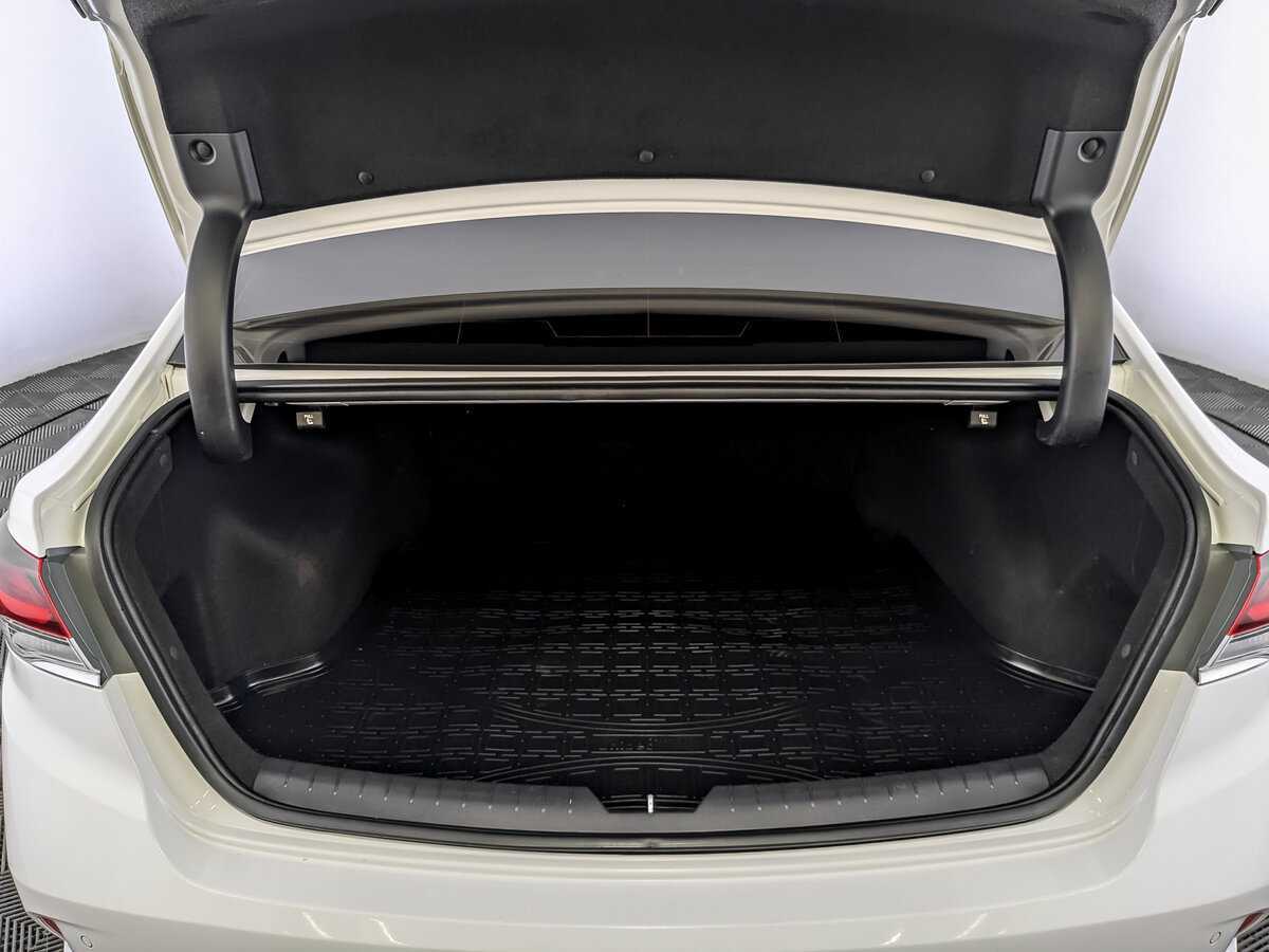 Купить Hyundai Sonata с пробегом. Фото: #9