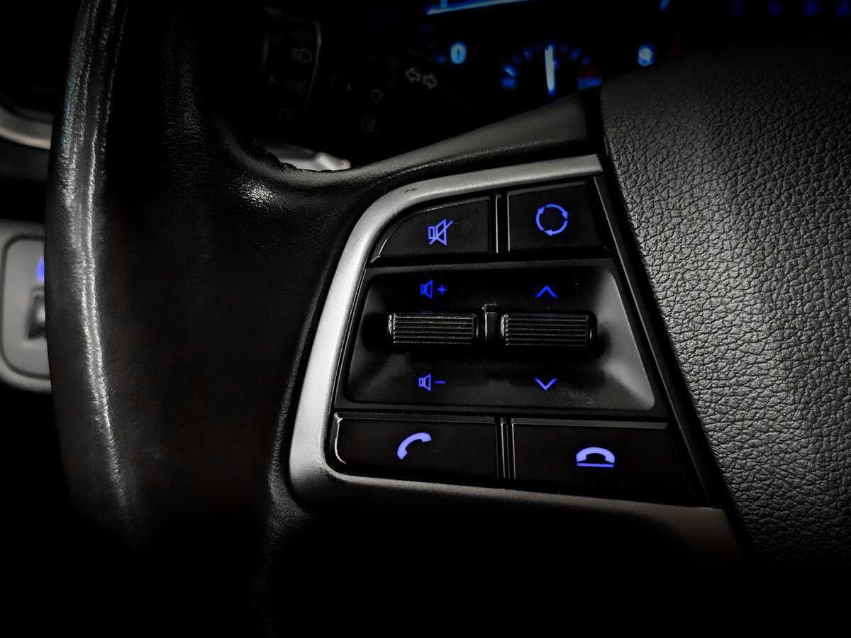 Купить Hyundai Solaris с пробегом. Фото: #24