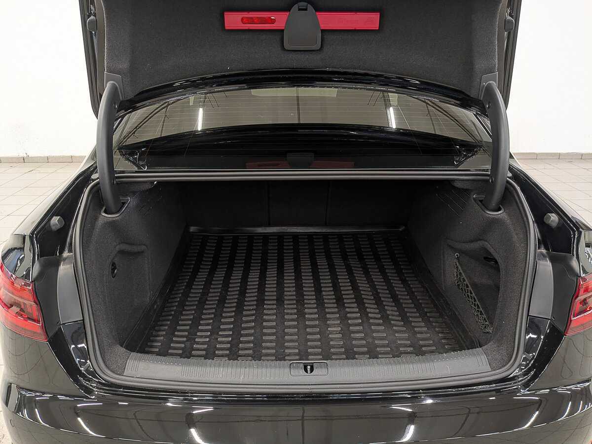 Купить Audi A4 с пробегом. Фото: #9