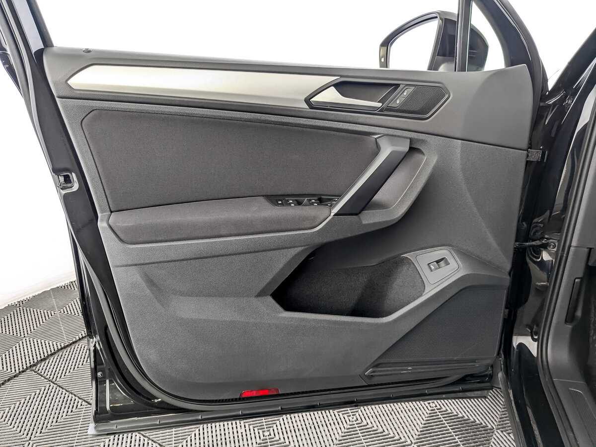Купить Volkswagen Tiguan с пробегом. Фото: #18