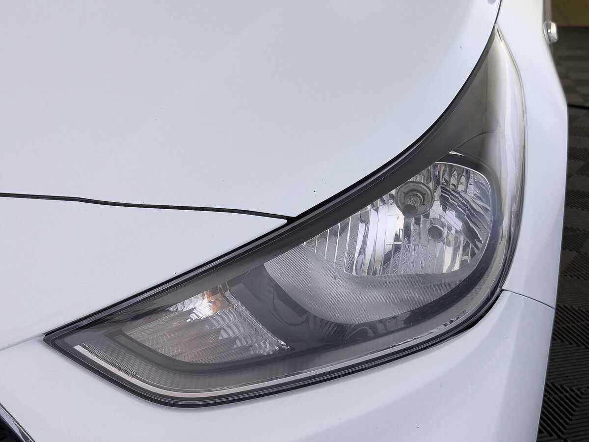 Купить Hyundai Solaris с пробегом. Фото: #10