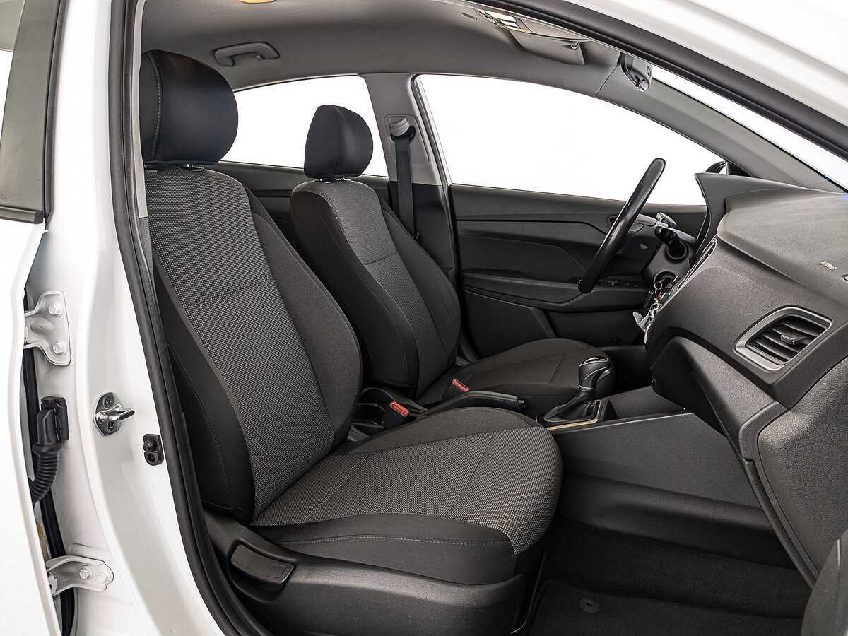 Купить Hyundai Solaris с пробегом. Фото: #23