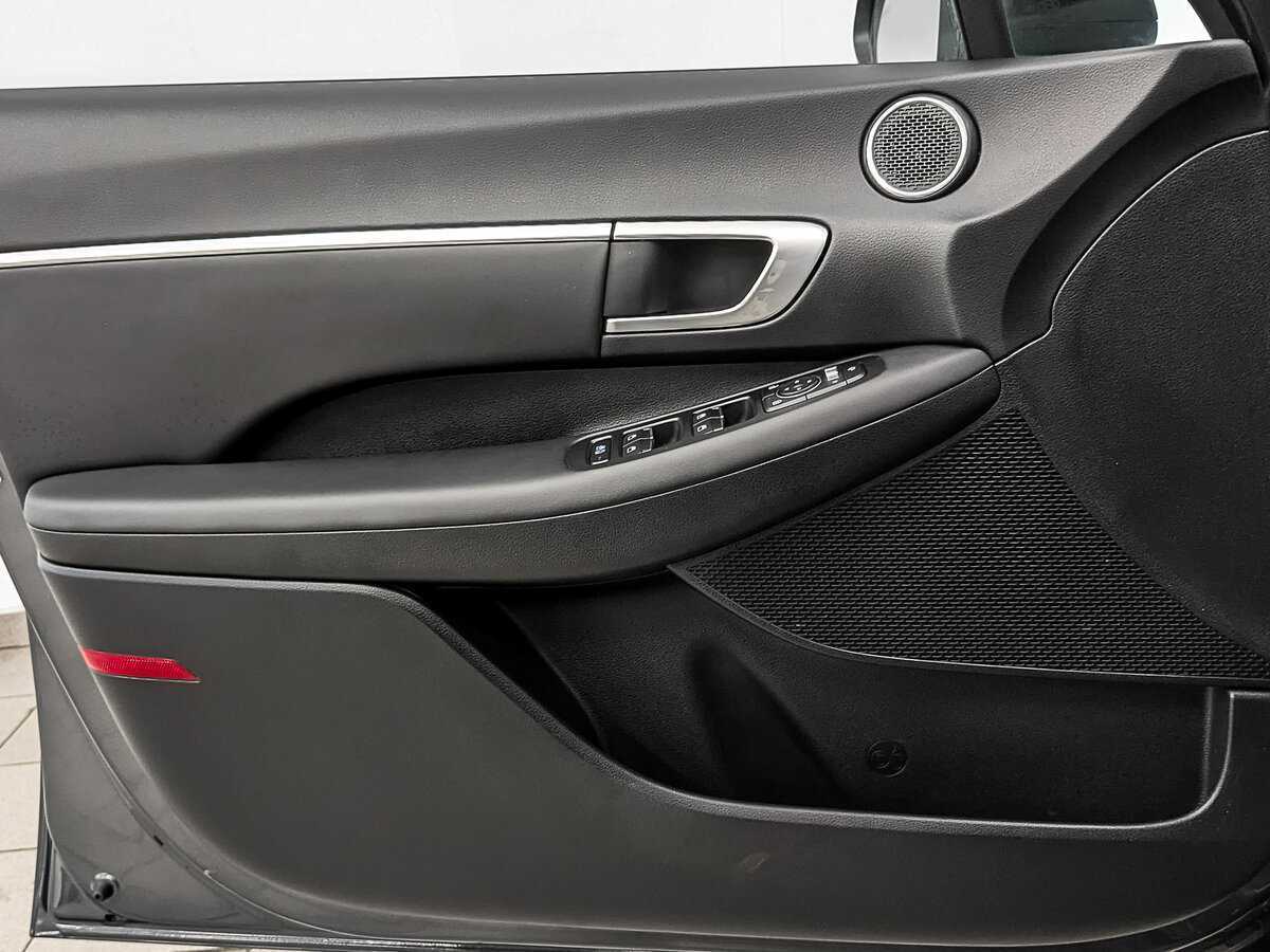 Купить Hyundai Sonata с пробегом. Фото: #18