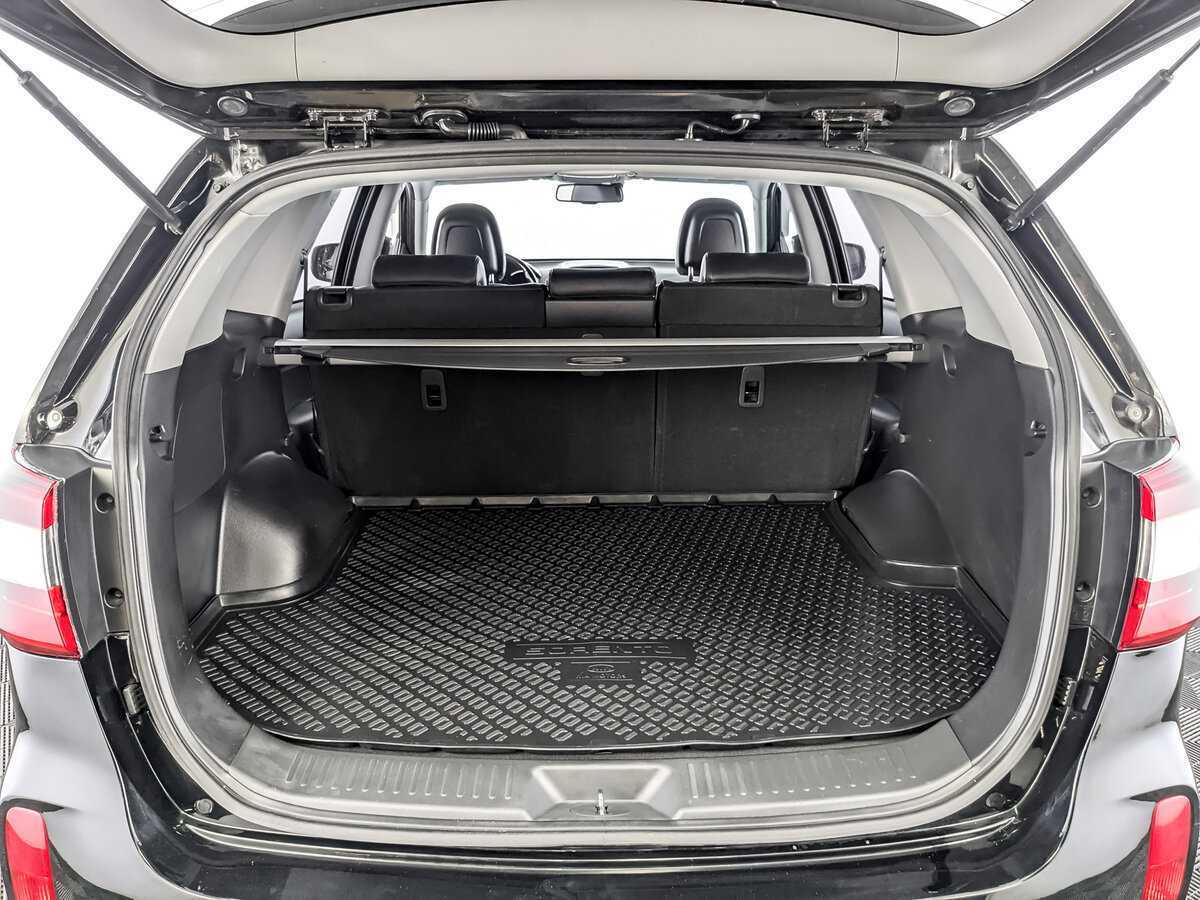 Купить Kia Sorento с пробегом. Фото: #9