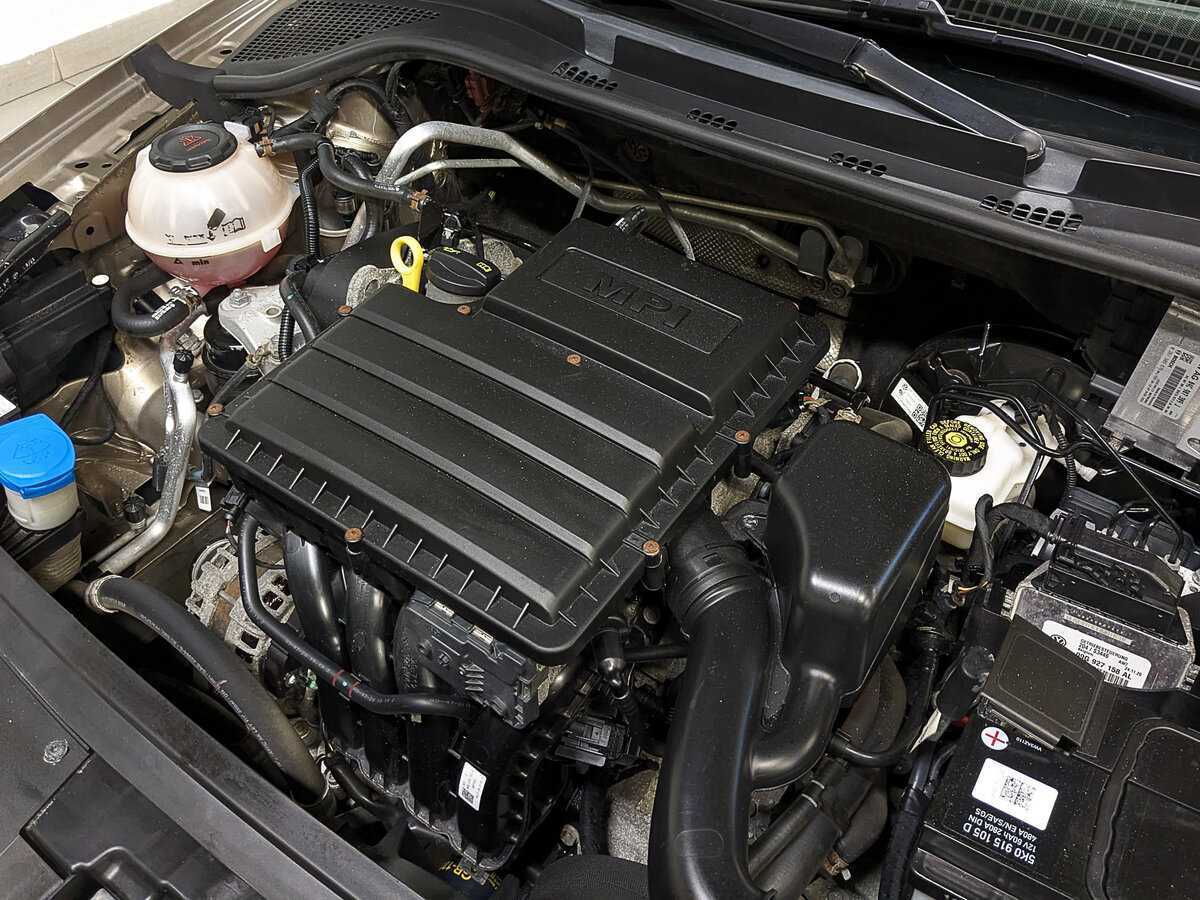 Купить Volkswagen Polo с пробегом. Фото: #8