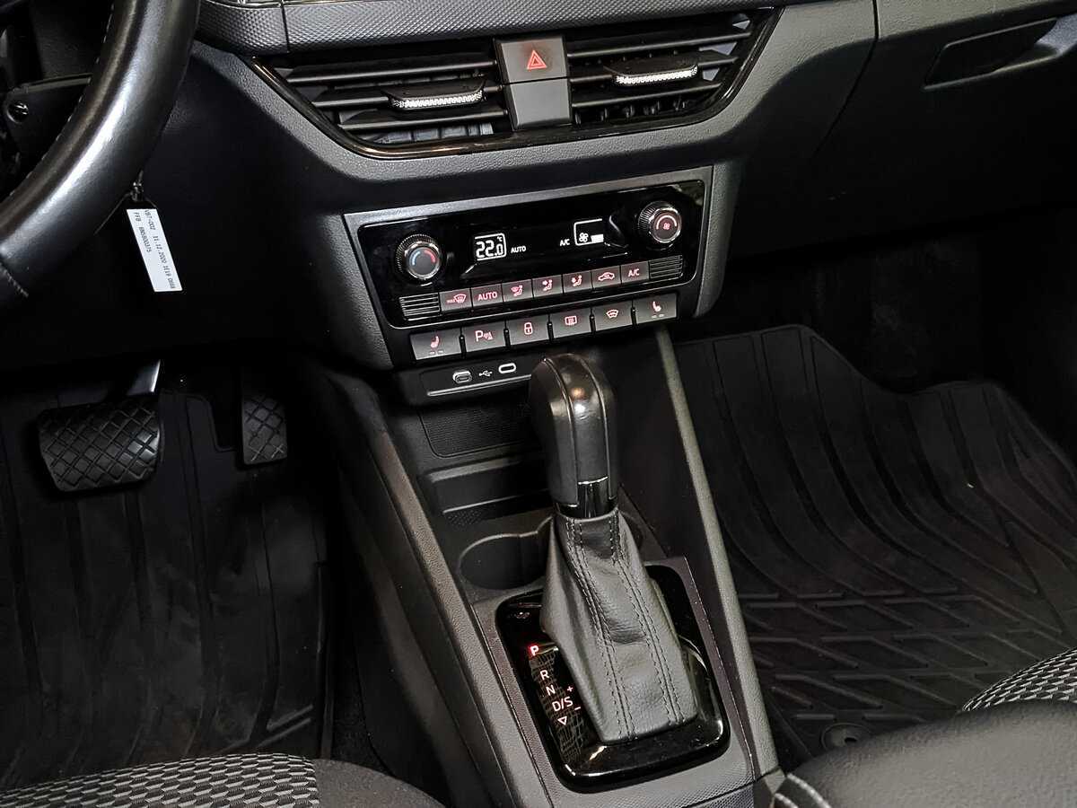 Купить Volkswagen Polo с пробегом. Фото: #25