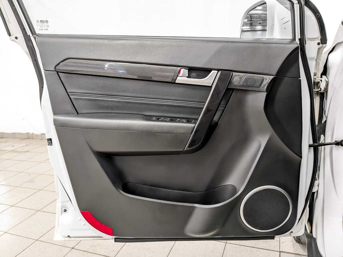 Купить Chevrolet Captiva с пробегом. Фото: #18