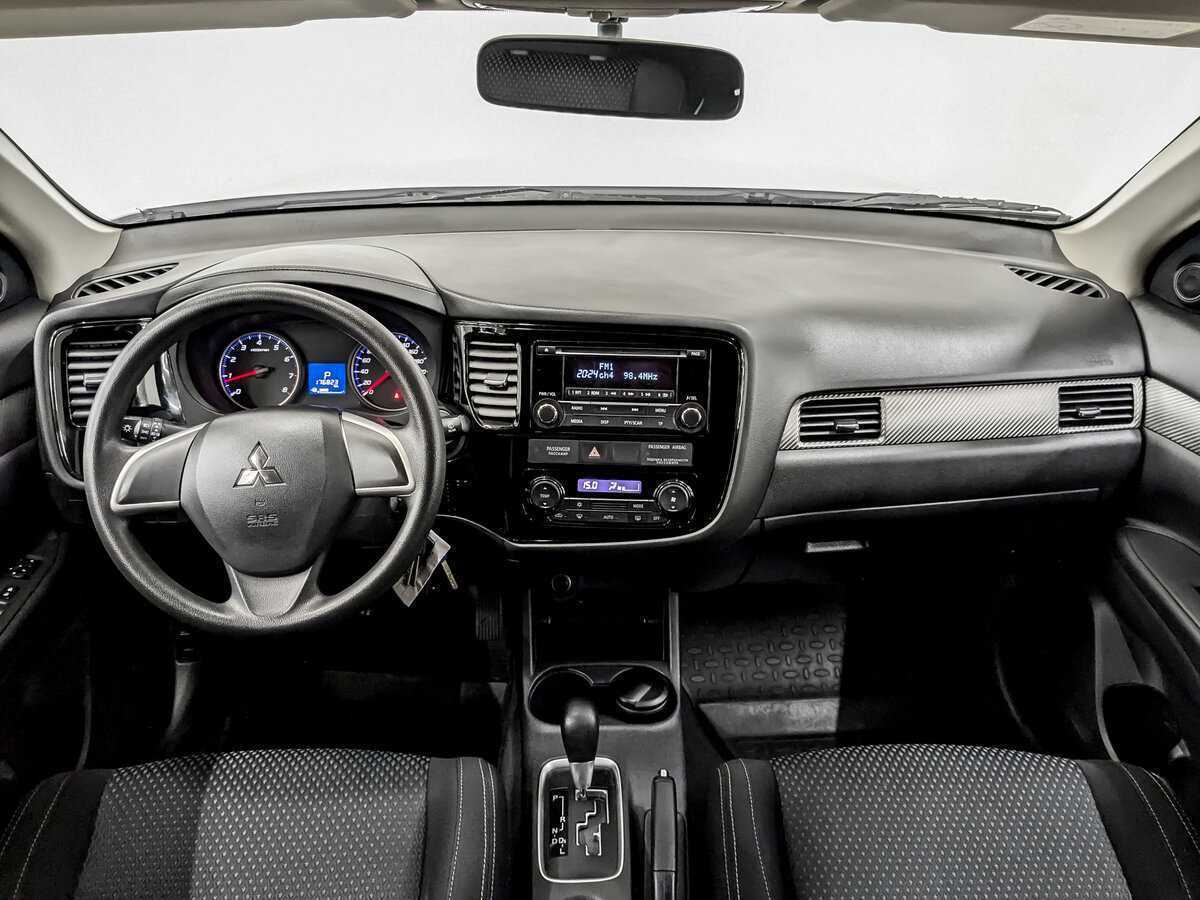 Купить Mitsubishi Outlander с пробегом. Фото: #13