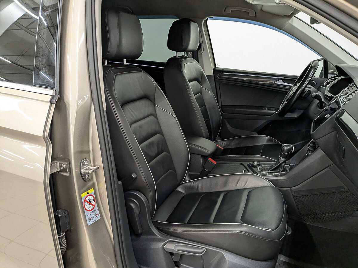 Купить Volkswagen Tiguan с пробегом. Фото: #22