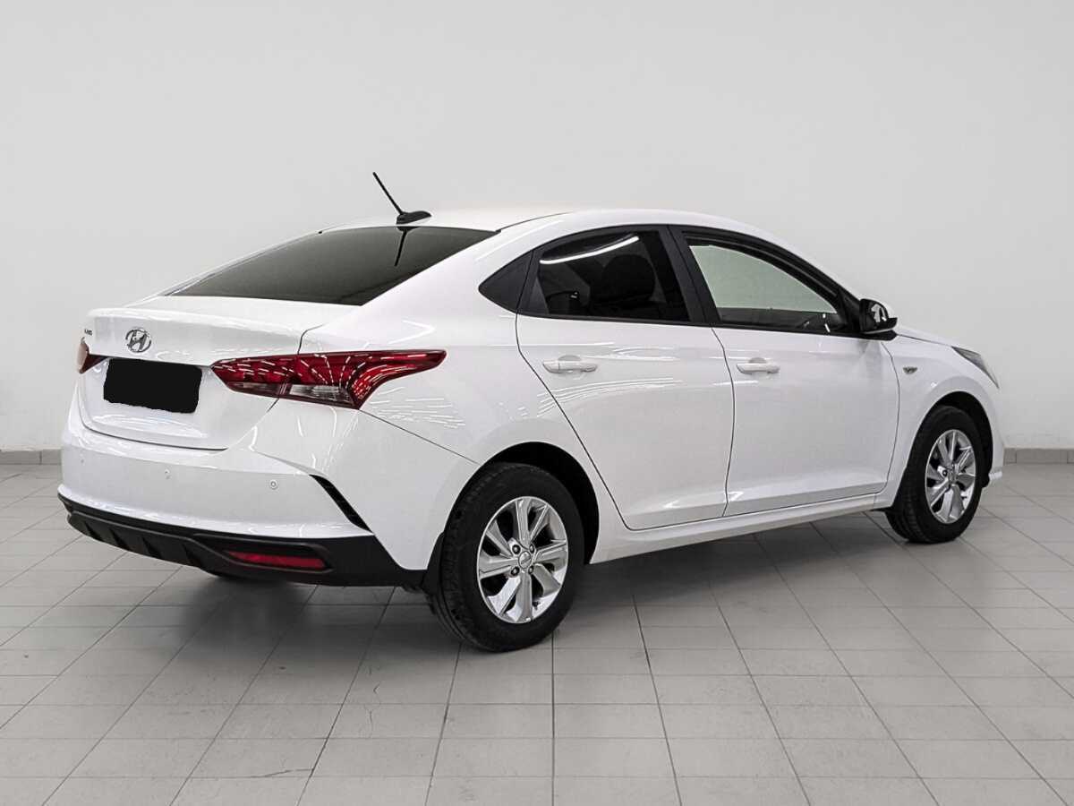 Купить Hyundai Solaris с пробегом. Фото: #4