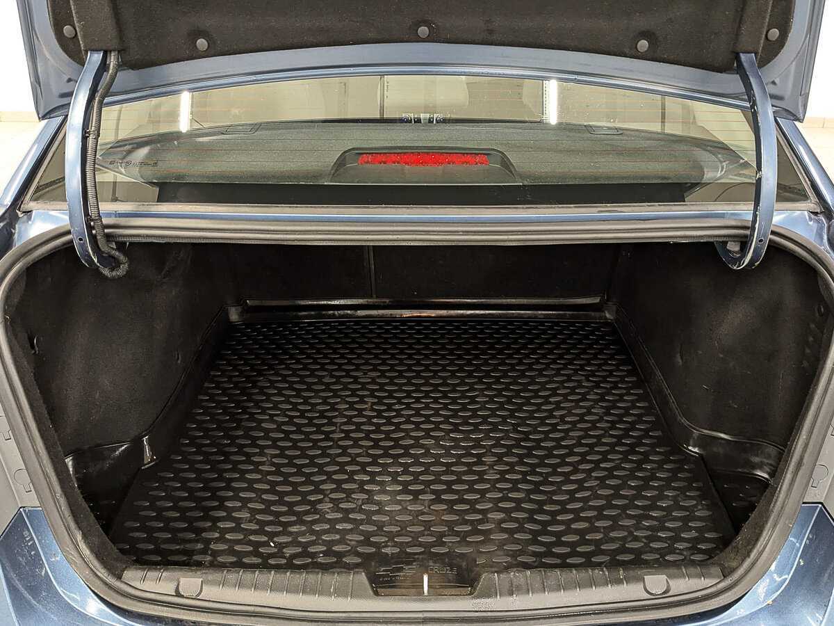 Купить Chevrolet Cruze с пробегом. Фото: #9